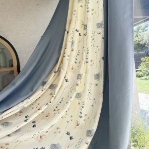 Cortina bicolor lino azul grisáceo con diseño